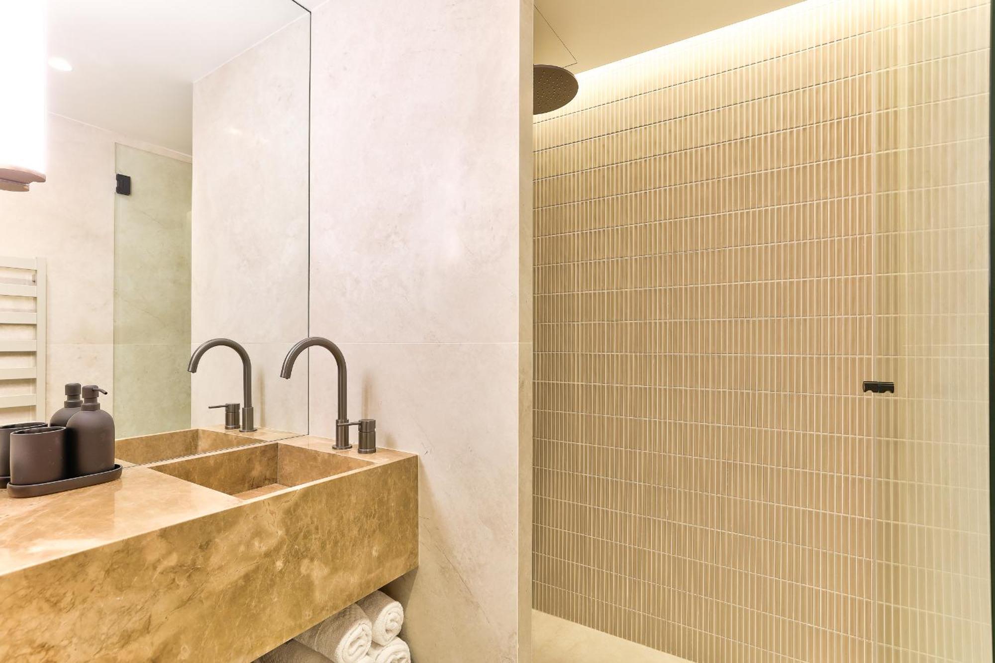 Maison Iena - Serviced On Champs Elysees *