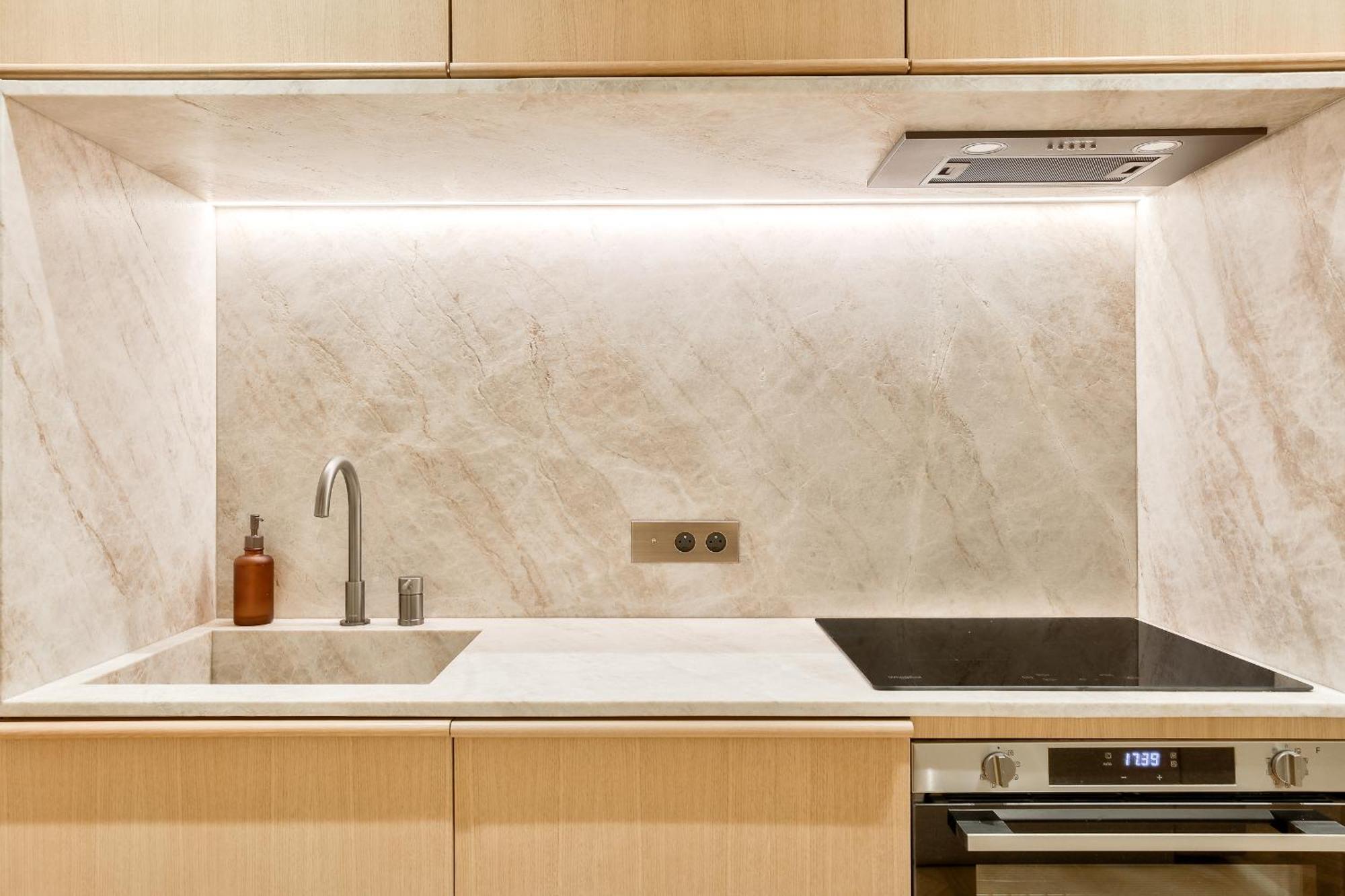 Maison Iena - Serviced On Champs Elysees Apartment *