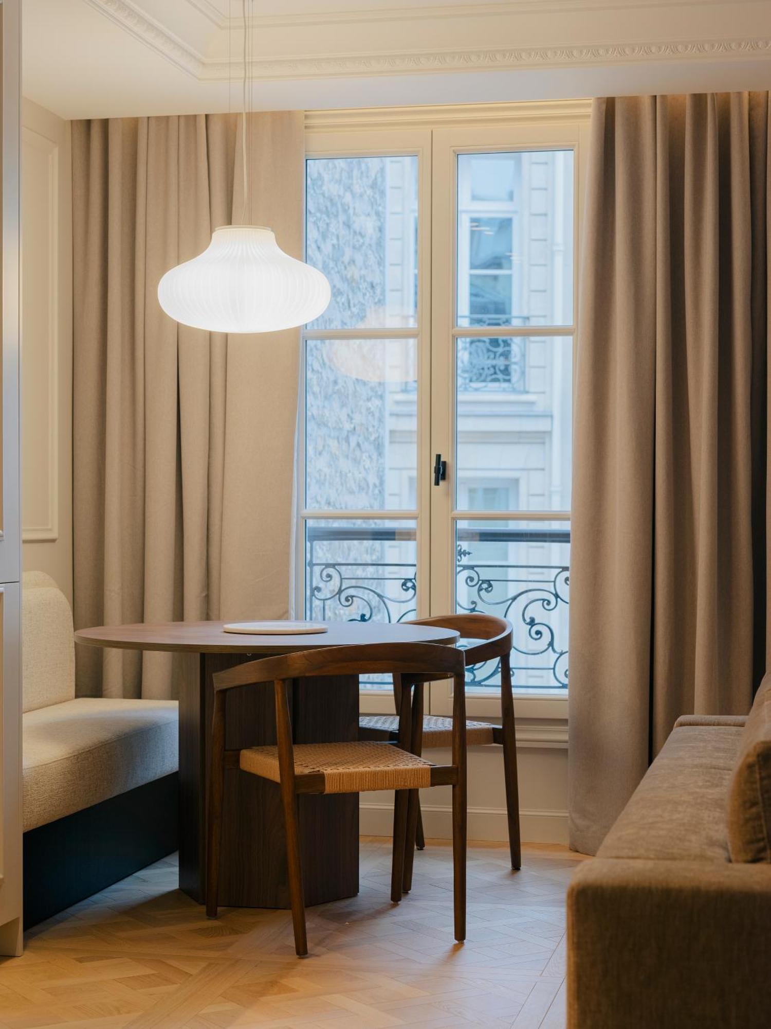 Apartment Maison Iena - Serviced On Champs Elysees Paris