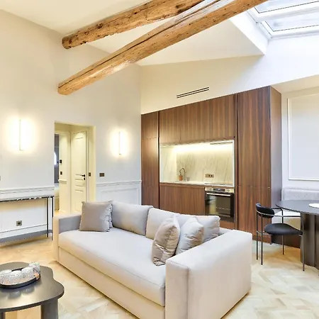 Maison Iena - Serviced On Champs Elysees Apartment Paris