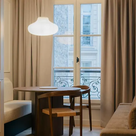 Apartment Maison Iena - Serviced On Champs Elysees Paris